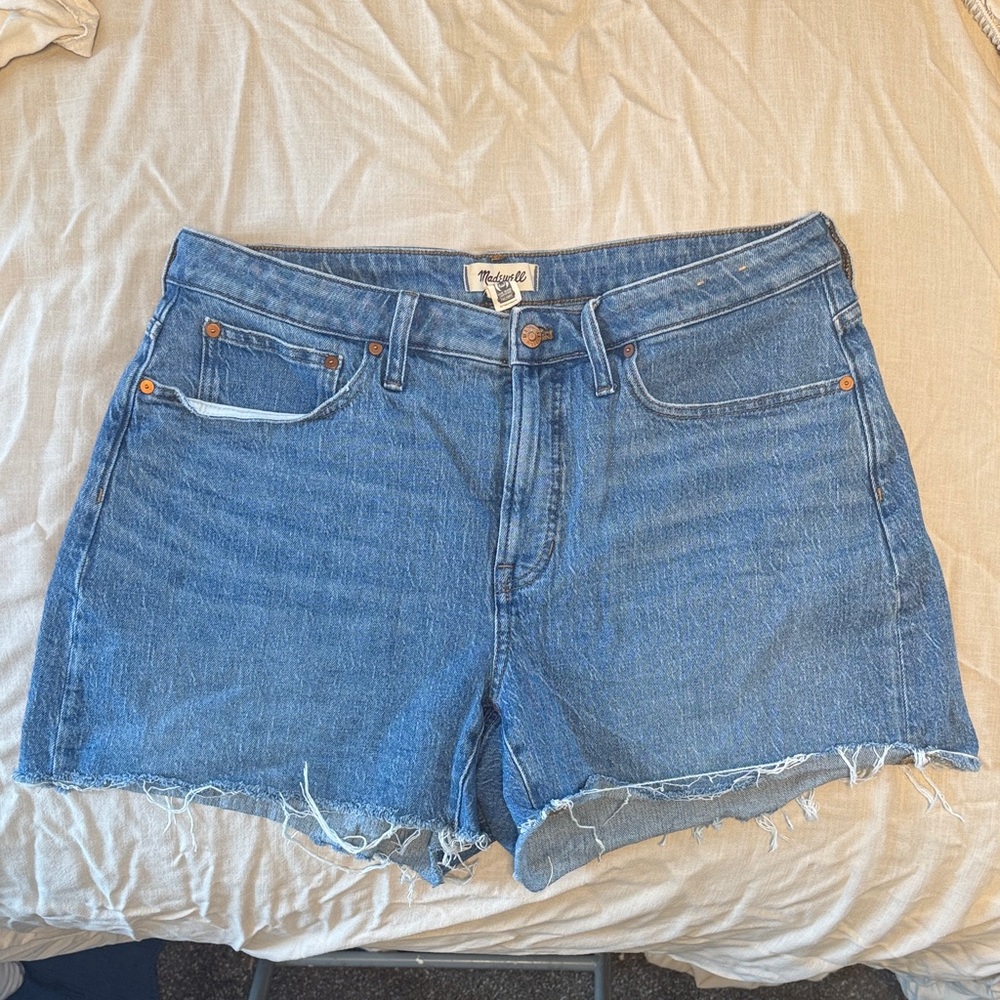Madewell Curvy Perfect Blue Jean Shorts with Frayed Hem